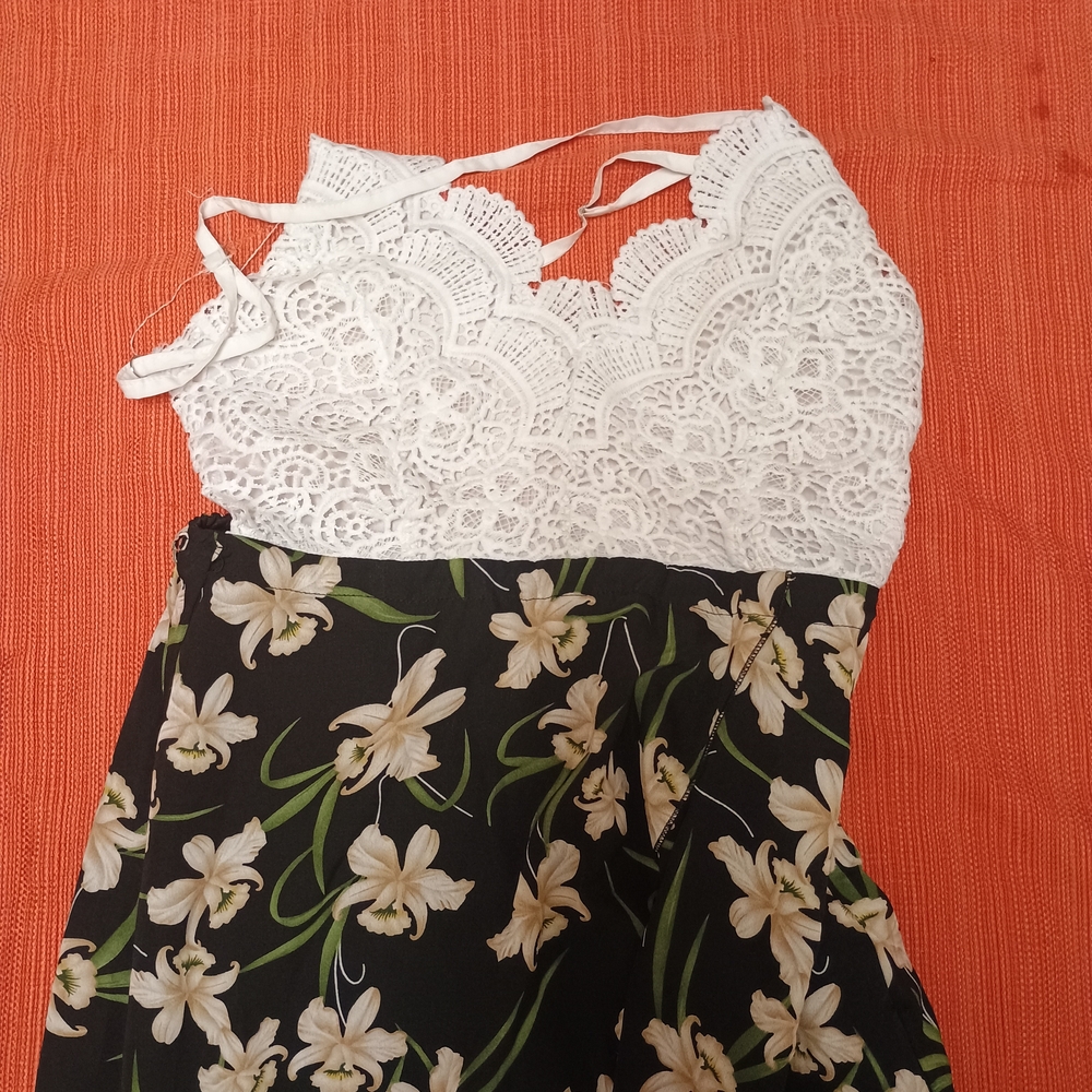 PALACE Floral Lace Blouse - Black and White